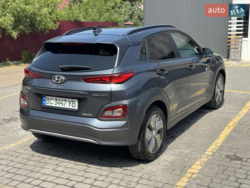 Внедорожник / Кроссовер Hyundai Kona 2018 в Львове
