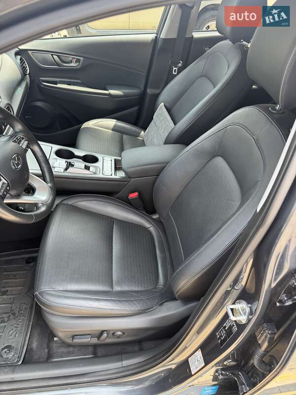 Внедорожник / Кроссовер Hyundai Kona 2018 в Львове