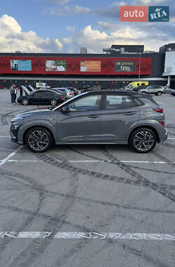 Позашляховик / Кросовер Hyundai Kona 2021 в 
