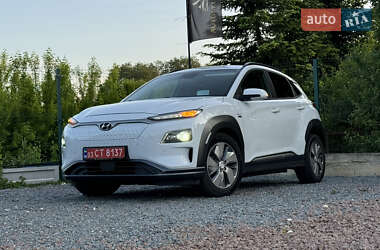 Внедорожник / Кроссовер Hyundai Kona 2020 в 