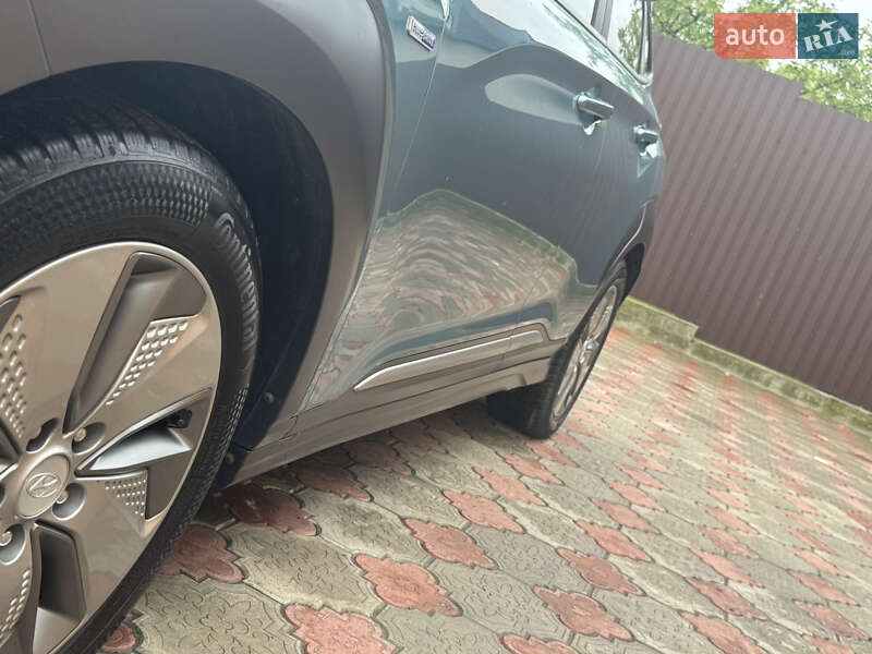 Внедорожник / Кроссовер Hyundai Kona 2019 в Ровно