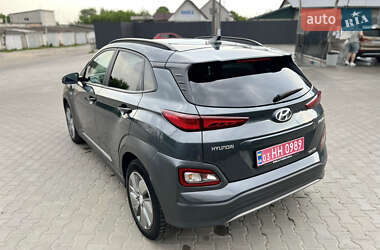 Внедорожник / Кроссовер Hyundai Kona 2020 в 