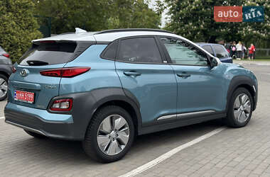 Внедорожник / Кроссовер Hyundai Kona 2020 в 
