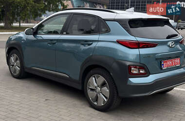 Внедорожник / Кроссовер Hyundai Kona 2020 в 
