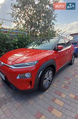 Позашляховик / Кросовер Hyundai Kona 2019 в 