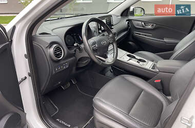 Позашляховик / Кросовер Hyundai Kona 2019 в 