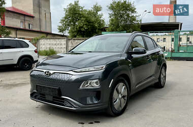 Внедорожник / Кроссовер Hyundai Kona 2020 в Ровно