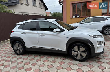 Внедорожник / Кроссовер Hyundai Kona 2019 в 