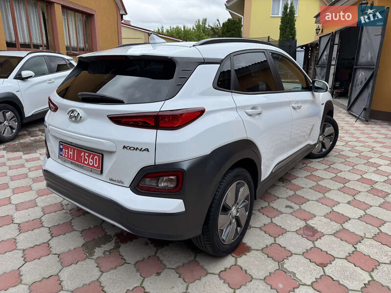 Внедорожник / Кроссовер Hyundai Kona 2019 в Ровно