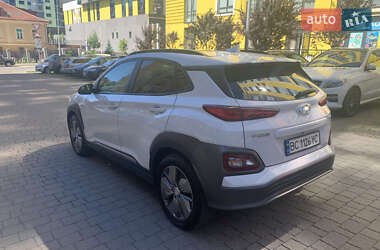 Позашляховик / Кросовер Hyundai Kona 2019 в 