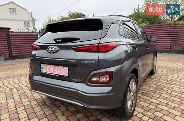 Внедорожник / Кроссовер Hyundai Kona 2020 в 