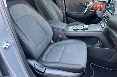 Позашляховик / Кросовер Hyundai Kona 2020 в 