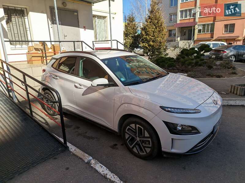 Внедорожник / Кроссовер Hyundai Kona 2020 в Виннице