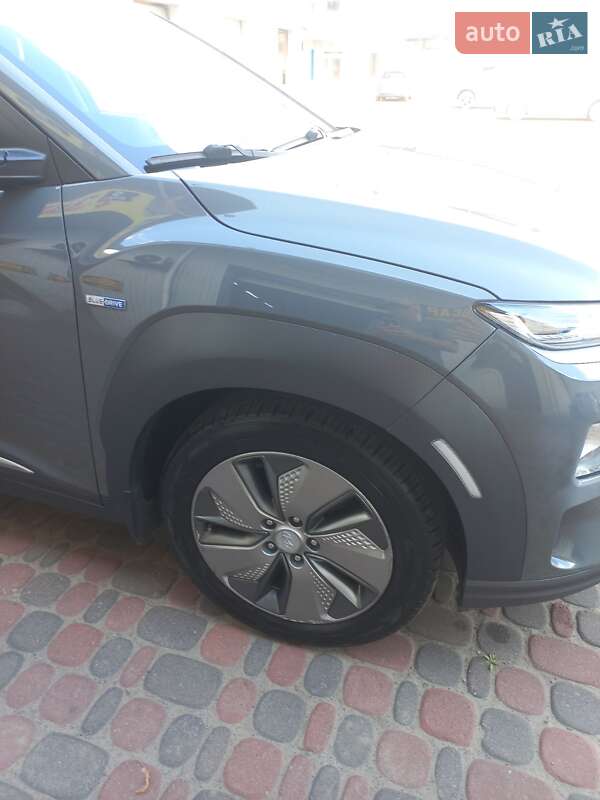 Внедорожник / Кроссовер Hyundai Kona 2018 в Ровно