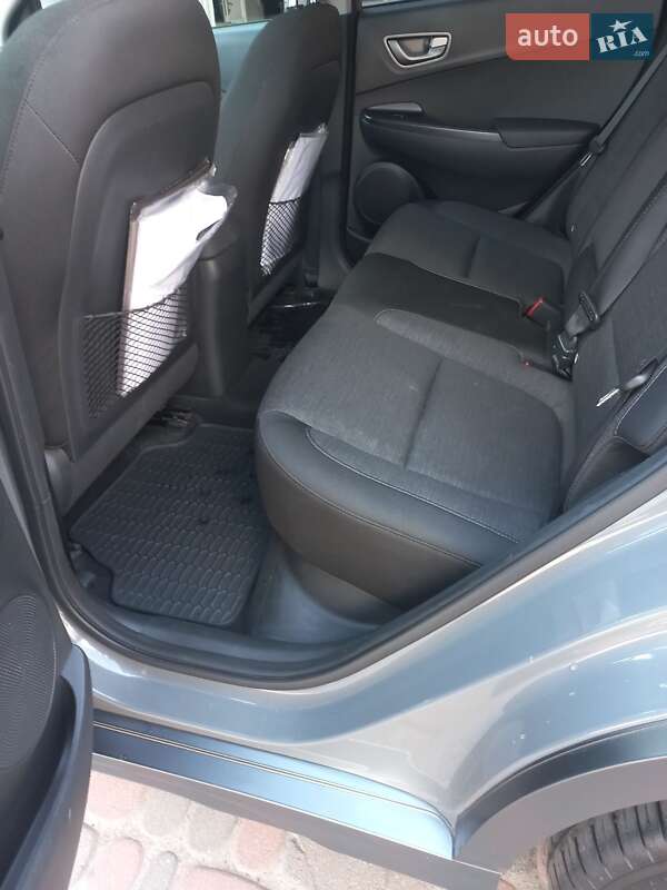 Внедорожник / Кроссовер Hyundai Kona 2018 в Ровно