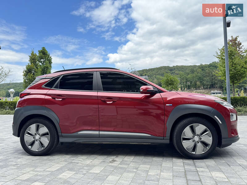 Позашляховик / Кросовер Hyundai Kona 2019 в Львові