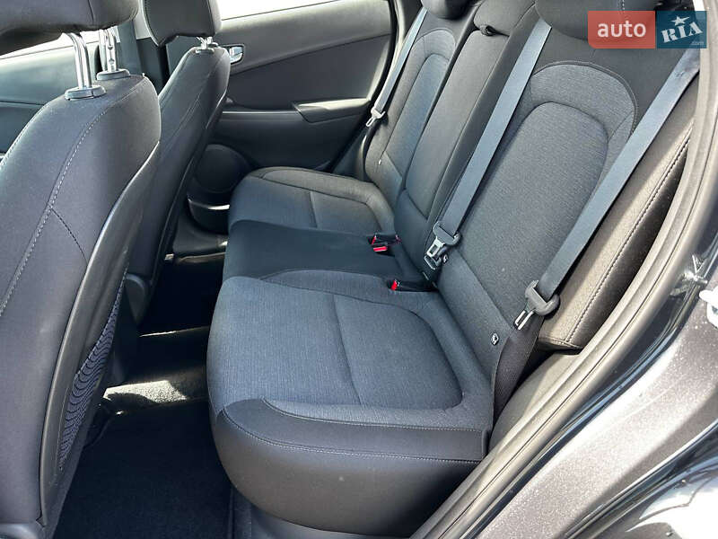 Внедорожник / Кроссовер Hyundai Kona 2022 в Львове