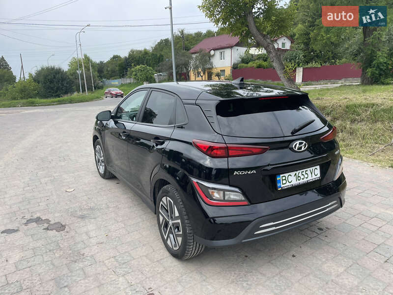 Внедорожник / Кроссовер Hyundai Kona 2023 в Николаеве
