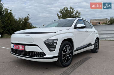 Внедорожник / Кроссовер Hyundai Kona 2023 в Ровно