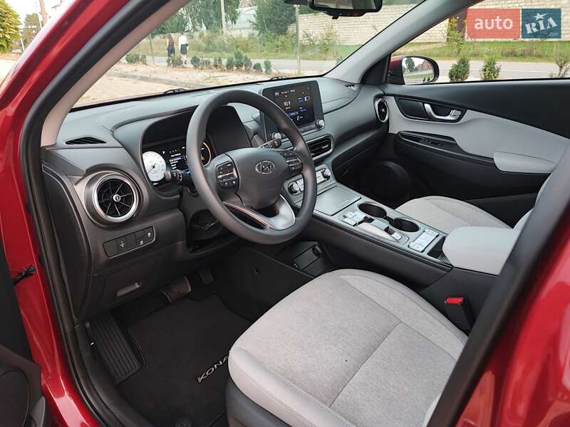 Внедорожник / Кроссовер Hyundai Kona 2023 в Виннице