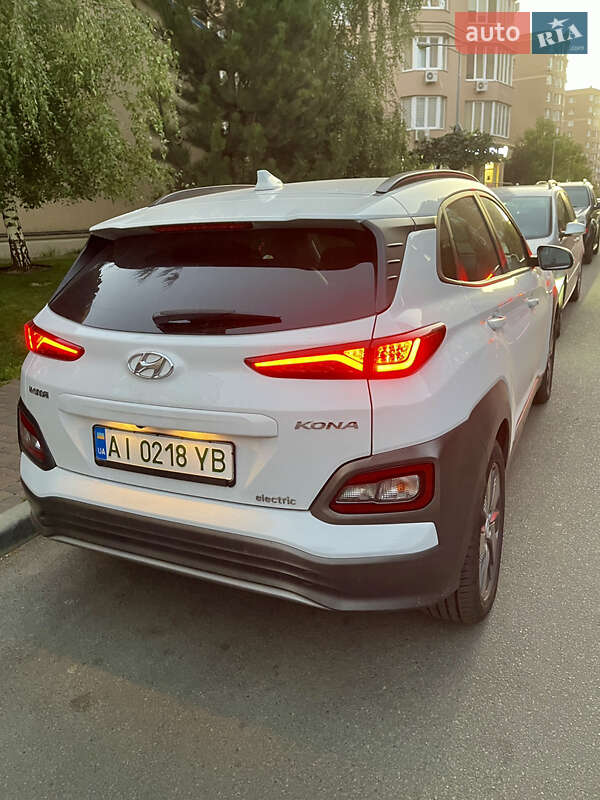 Внедорожник / Кроссовер Hyundai Kona 2019 в Киеве