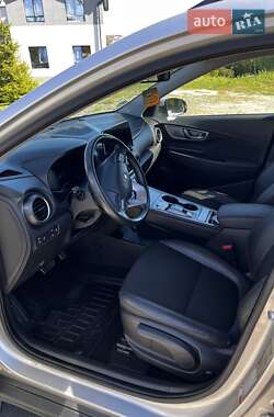 Внедорожник / Кроссовер Hyundai Kona 2020 в 