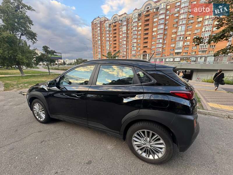 Внедорожник / Кроссовер Hyundai Kona 2019 в Киеве