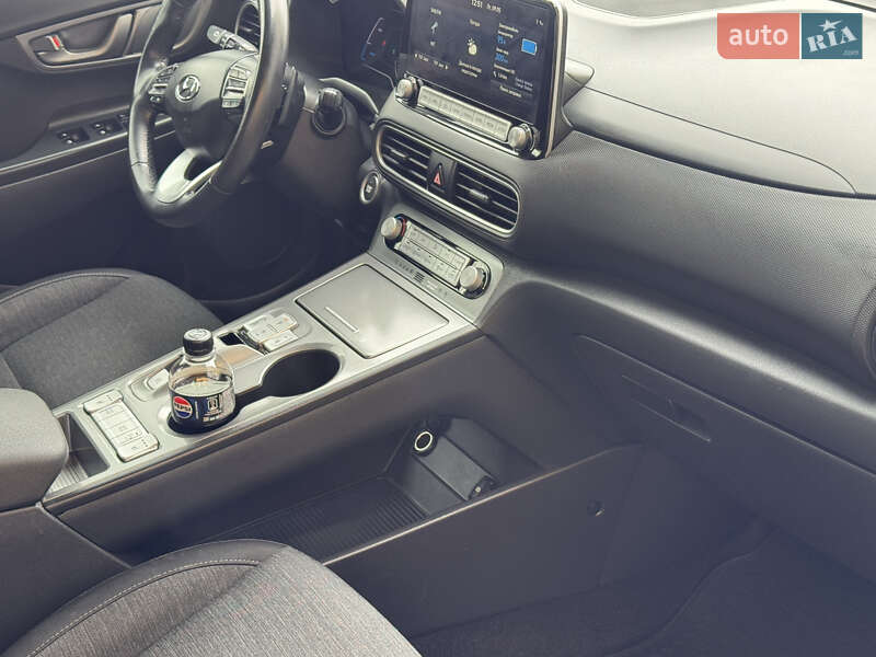 Позашляховик / Кросовер Hyundai Kona 2019 в Рівному