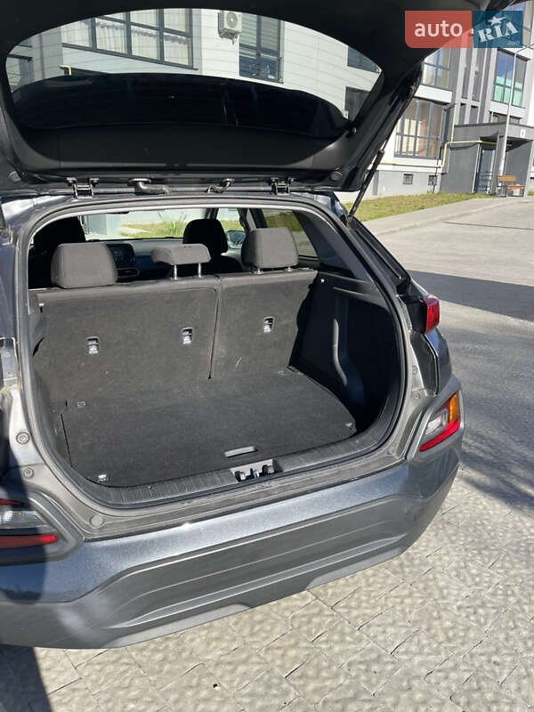 Внедорожник / Кроссовер Hyundai Kona 2019 в Львове