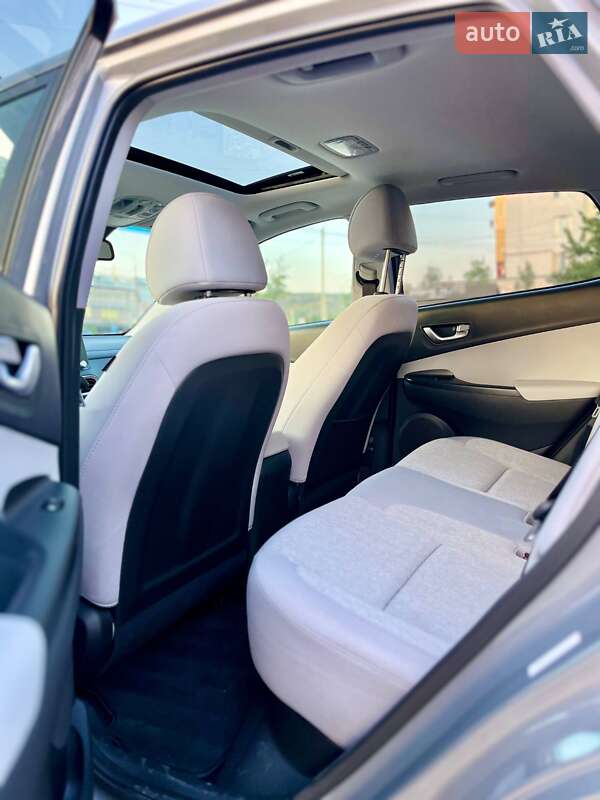 Внедорожник / Кроссовер Hyundai Kona 2022 в Черновцах