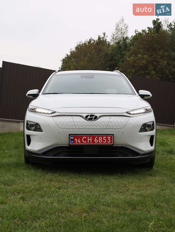 Внедорожник / Кроссовер Hyundai Kona 2020 в Тернополе