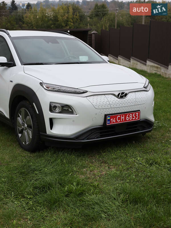 Внедорожник / Кроссовер Hyundai Kona 2020 в Тернополе