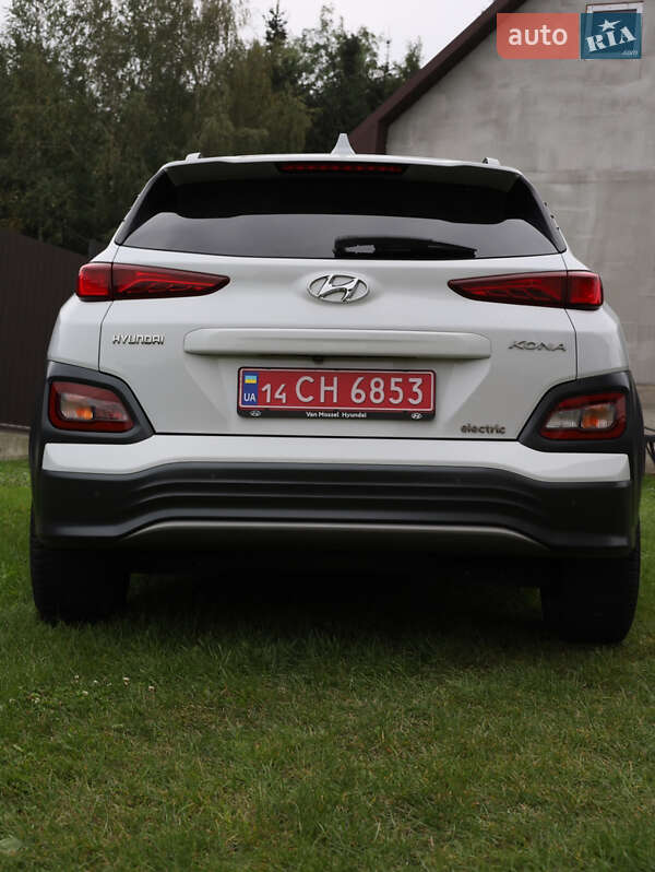 Внедорожник / Кроссовер Hyundai Kona 2020 в Тернополе