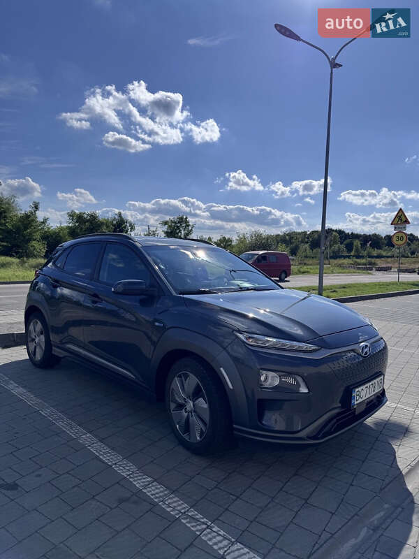 Внедорожник / Кроссовер Hyundai Kona 2019 в Львове