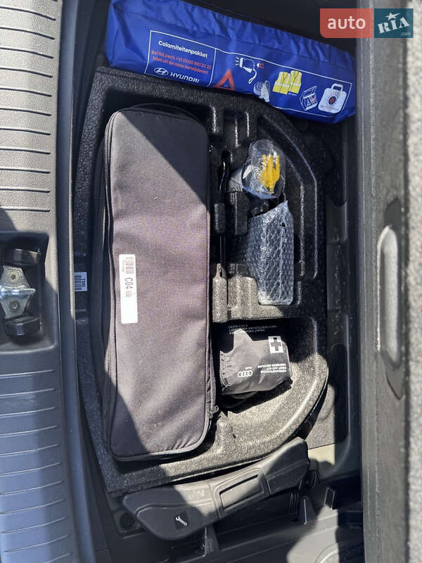 Внедорожник / Кроссовер Hyundai Kona 2019 в Львове