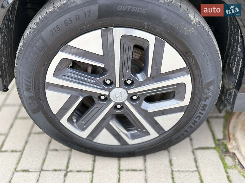 Внедорожник / Кроссовер Hyundai Kona 2022 в Дубно