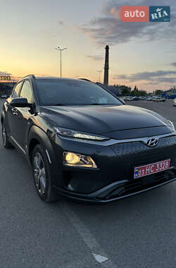 Внедорожник / Кроссовер Hyundai Kona 2020 в 