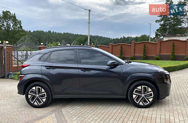 Позашляховик / Кросовер Hyundai Kona 2022 в 