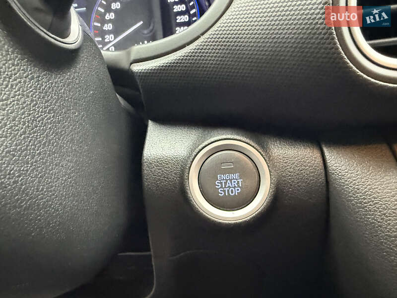 Позашляховик / Кросовер Hyundai Kona 2020 в Києві