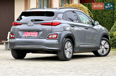 Внедорожник / Кроссовер Hyundai Kona 2020 в 