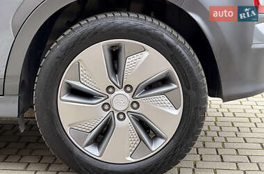 Внедорожник / Кроссовер Hyundai Kona 2020 в 