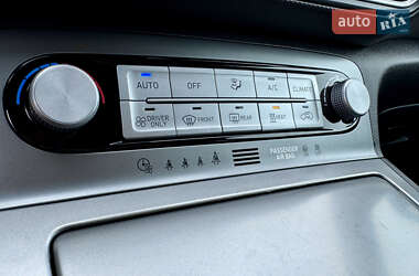 Внедорожник / Кроссовер Hyundai Kona 2020 в 