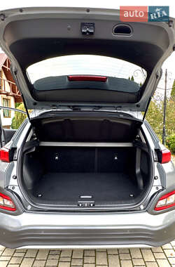 Внедорожник / Кроссовер Hyundai Kona 2020 в 