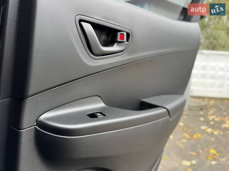 Позашляховик / Кросовер Hyundai Kona 2021 в Києві фото 24 Позашляховик / Кросовер Hyundai Kona 2021 в Києві