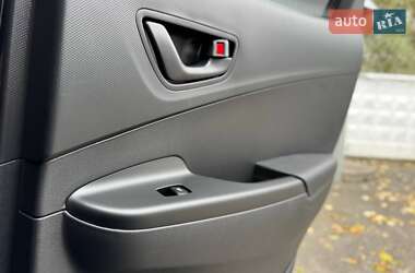 Внедорожник / Кроссовер Hyundai Kona 2021 в 