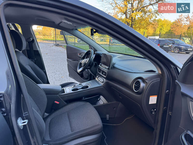 Внедорожник / Кроссовер Hyundai Kona 2020 в Ровно