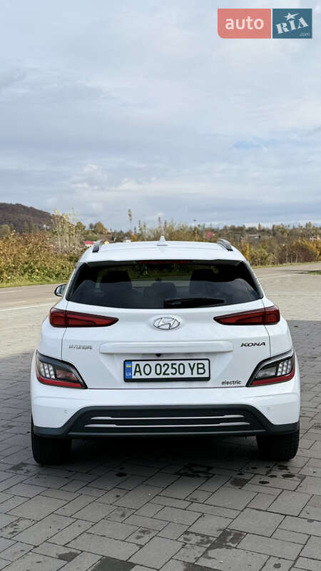 Внедорожник / Кроссовер Hyundai Kona 2022 в Хусте