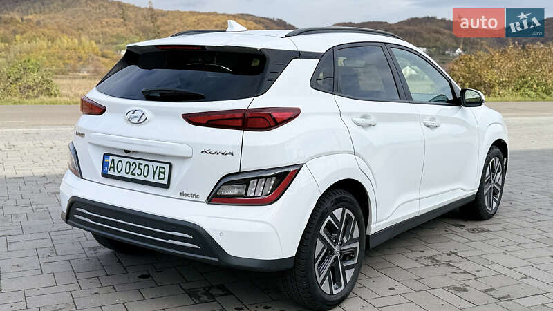 Внедорожник / Кроссовер Hyundai Kona 2022 в Хусте