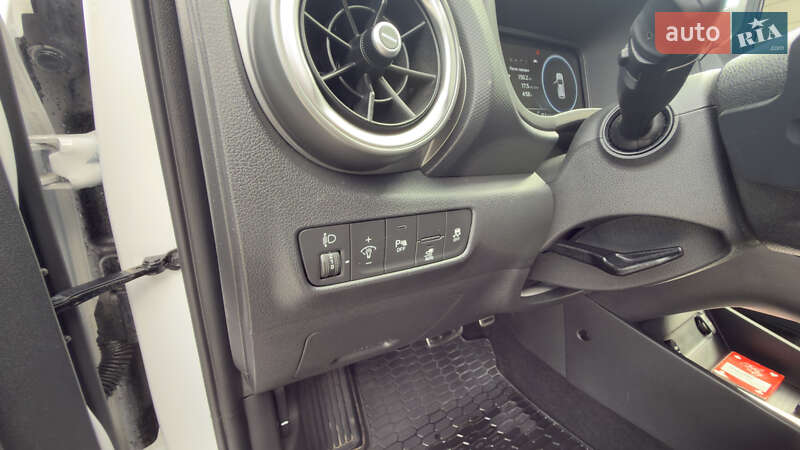 Внедорожник / Кроссовер Hyundai Kona 2022 в Хусте