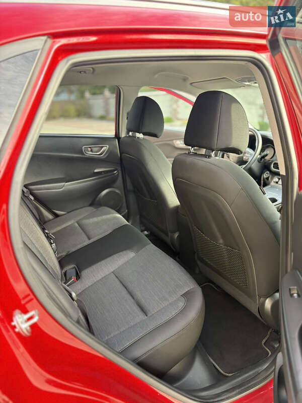 Позашляховик / Кросовер Hyundai Kona 2019 в Івано-Франківську